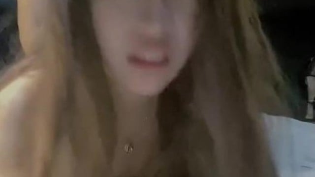 Doggy em xinh mặt biểu cảm.