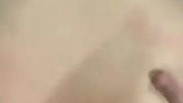 Chịch em xỏ khuyên rốn trong nhà nghỉ .