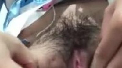 Em Huyền móc bím cực múp