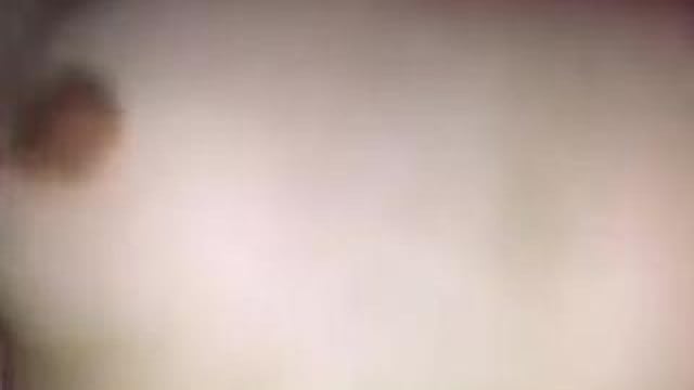 Nhấp lút cán vào chuyện của e thật tuyệt vời