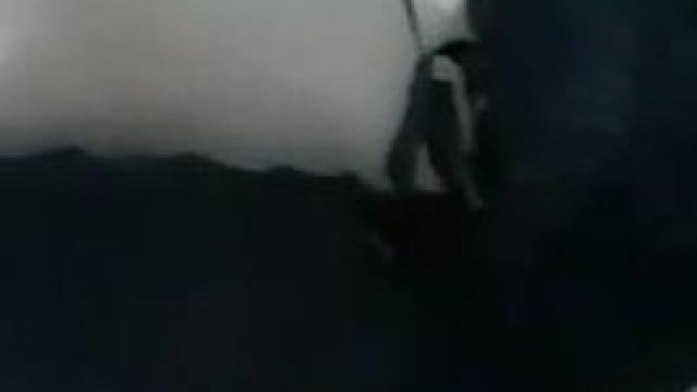 có anh nào giúp em với ạ