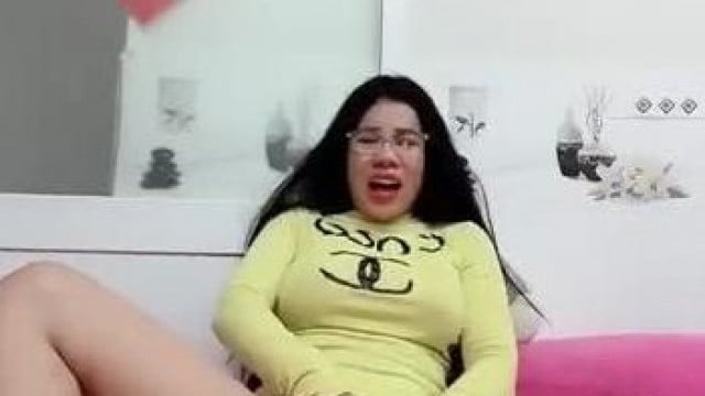 Clip cực hot Nguyễn Bích Phương dùng sextoy thủ dâm sướng run người 4