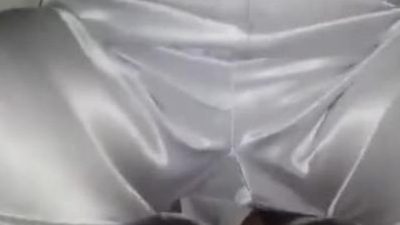 Lộ clip cô giáo dậy môn Văn dâm đãng thèm địt và thầy hiệu trưởng trong nhà nghỉ