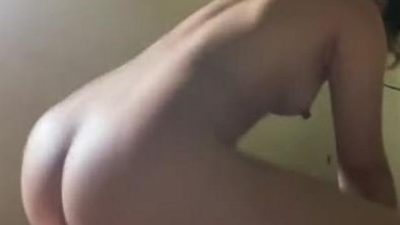 Cưỡi ngựa vậy chịu sao nổi