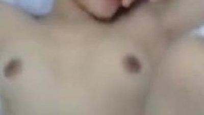 Địt em sinh viên năm nhất dâm đãng