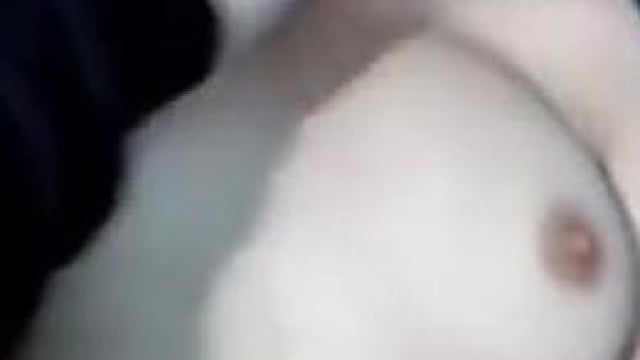 Đưa Em Vào Đời Trong Khách Sạn