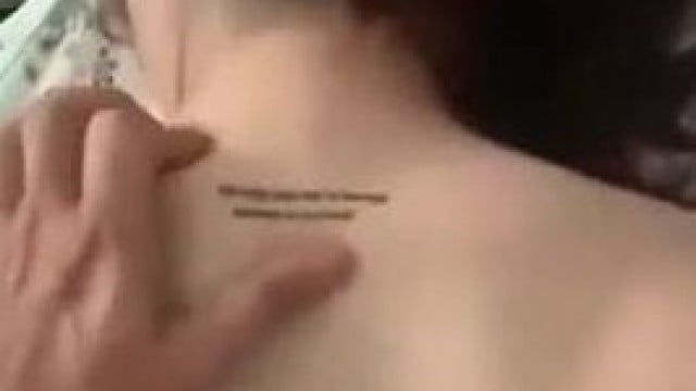 em gái bị trói tay bắt quan hệ