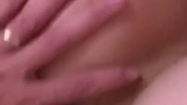 Thì thầm cùng em gái mưa