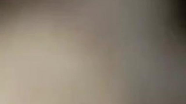 Cặp đôi địt nhau tại chuồng gà .