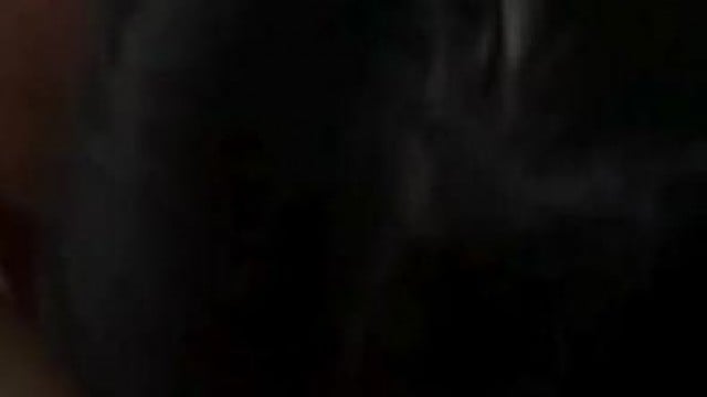 Con hàng dâm cưỡi xong đè anh ra bú cu