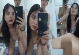 Em sinh viên đeo kính lộ clip khi chia tay