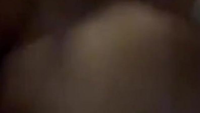 Cho thằng bạn FA lâu năm chưa ngửi mùi gái địt bạn gái của mình .