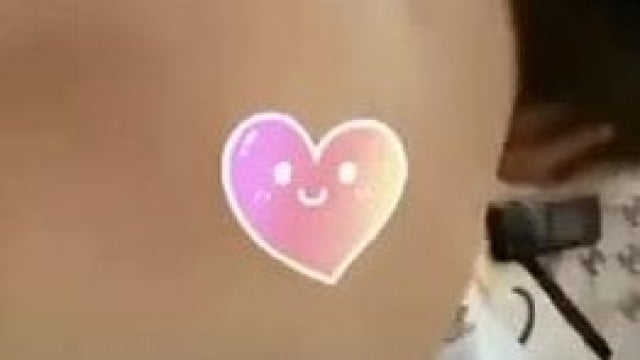 Gái dâm chỉ biết rên la vì sướng lồn