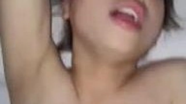 Làm em phê lồn trong nhà nghỉ