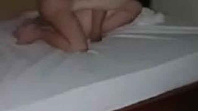 Some em gái trên giường