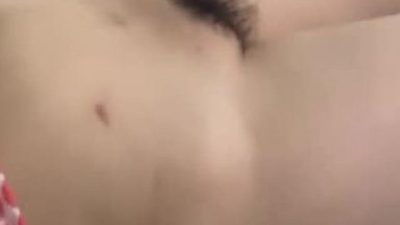 Vợ khởi động xong rồi cỡi ngựa