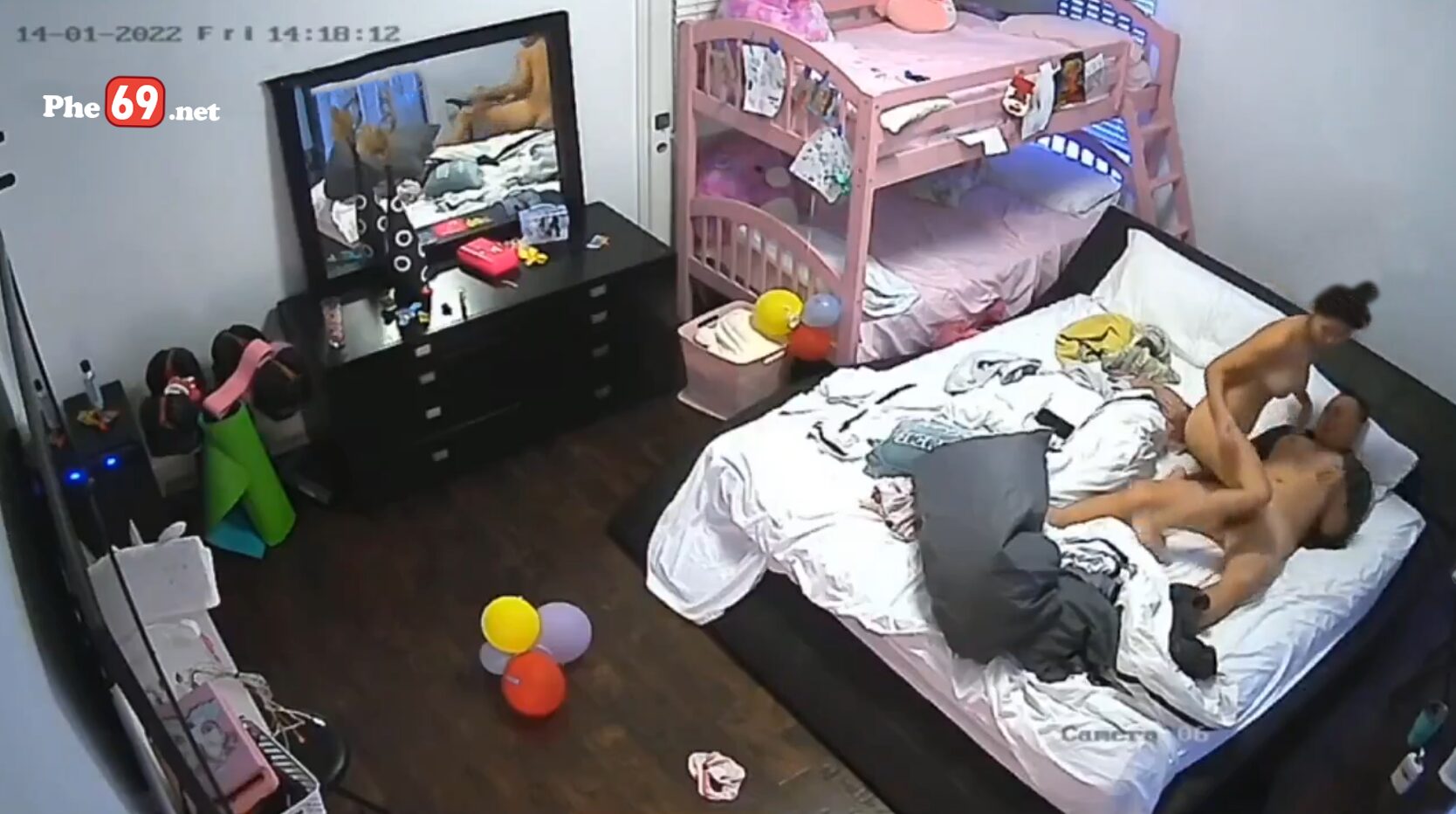 Hack camera cô vợ ngực với mông căng chồng già lấy vợ trẻ không đáp ứng nổi nhu cầu của vợ