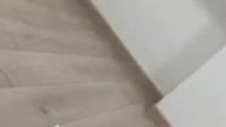 Gái xinh vú nhỏ ti thâm cưỡi ngựa phê pha