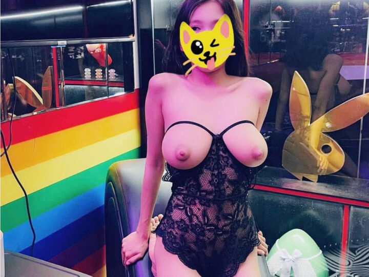 Ảnh 13 của Check hàng bé Như loli SGM Cần Thơ cặp vú quá phê với skill xịt sữa