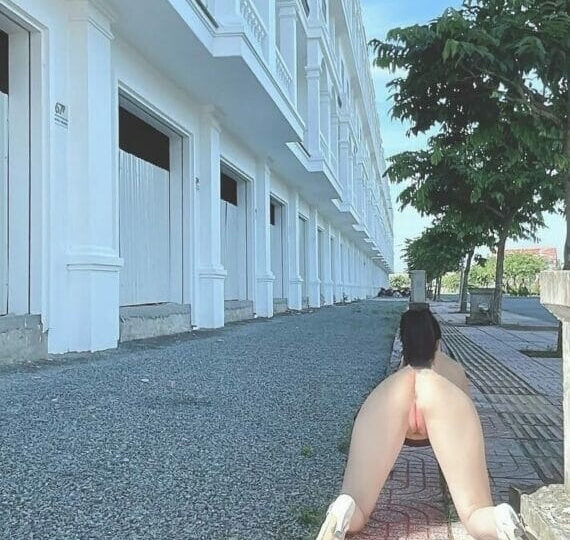 Ảnh 9 của Clip sex Couple Bé Thỏ mặc váy ngủ ren đỏ cho bạn chồng xuất tinh ngập bướm
