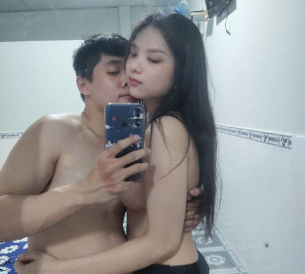 Ảnh 5 của Clip sex Em đeo kính váy xanh xinh dâm dáng ngon cực Hot (Full Clip + Pic) – Phần 2