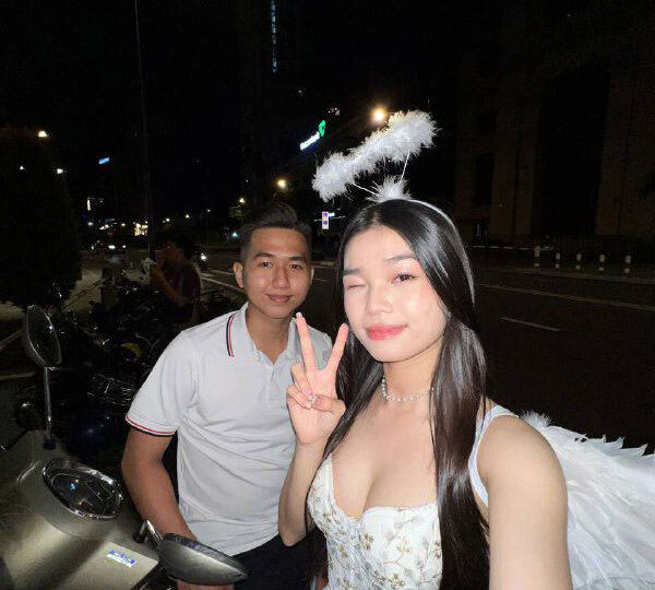 Ảnh 14 của Clip sex Em teen xinh và bạn trai, em bú cái nét dâm quá – Phần 2