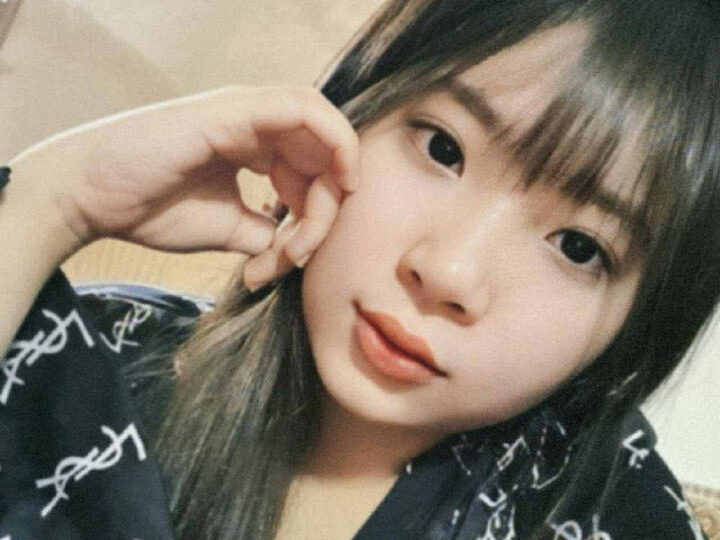 Ảnh 4 của Địt em người yêu chubby đang sướng mà anh cứ móc