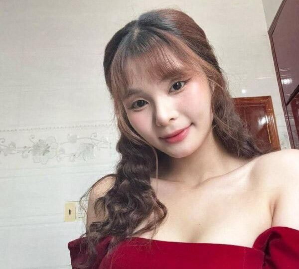 Ảnh 12 của Lộ clip sex cặp vợ chồng đụ nhau cạnh cửa kính cho người khác thấy (Full Clip + Pic) – Phần 2 (Hết)